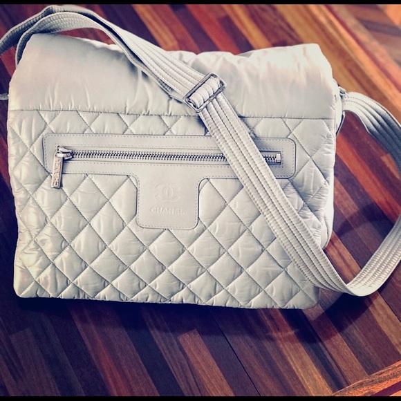 CHANEL Handbags - TRADED RARE🦄LARGE Chanel flap crossbody